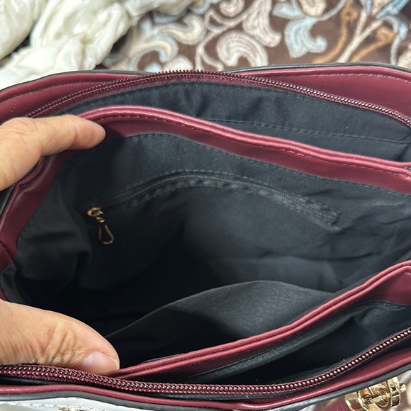 Chic Brown and White Crossbody Bag with Structured Design - Picture 9 of 13